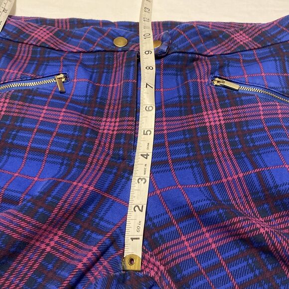 Womens Time and Tru Ponte Capri Pants Blue Plaid Size 14 ( No Pockets ) 34x24 - Picture 11 of 16